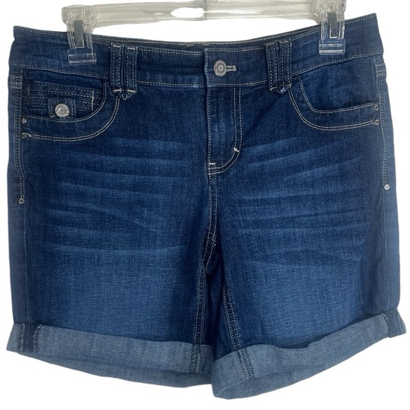 White House Black Market Pants - White House Black Market Cuffed Stretch Jean Shorts.